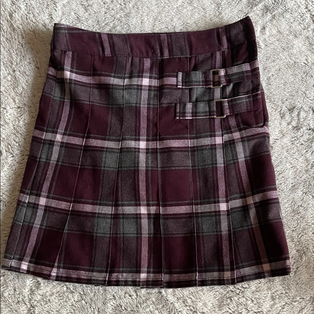 French Toast Pleated A-Line Skirt in Burgundy and Gray Plaid SZ 8